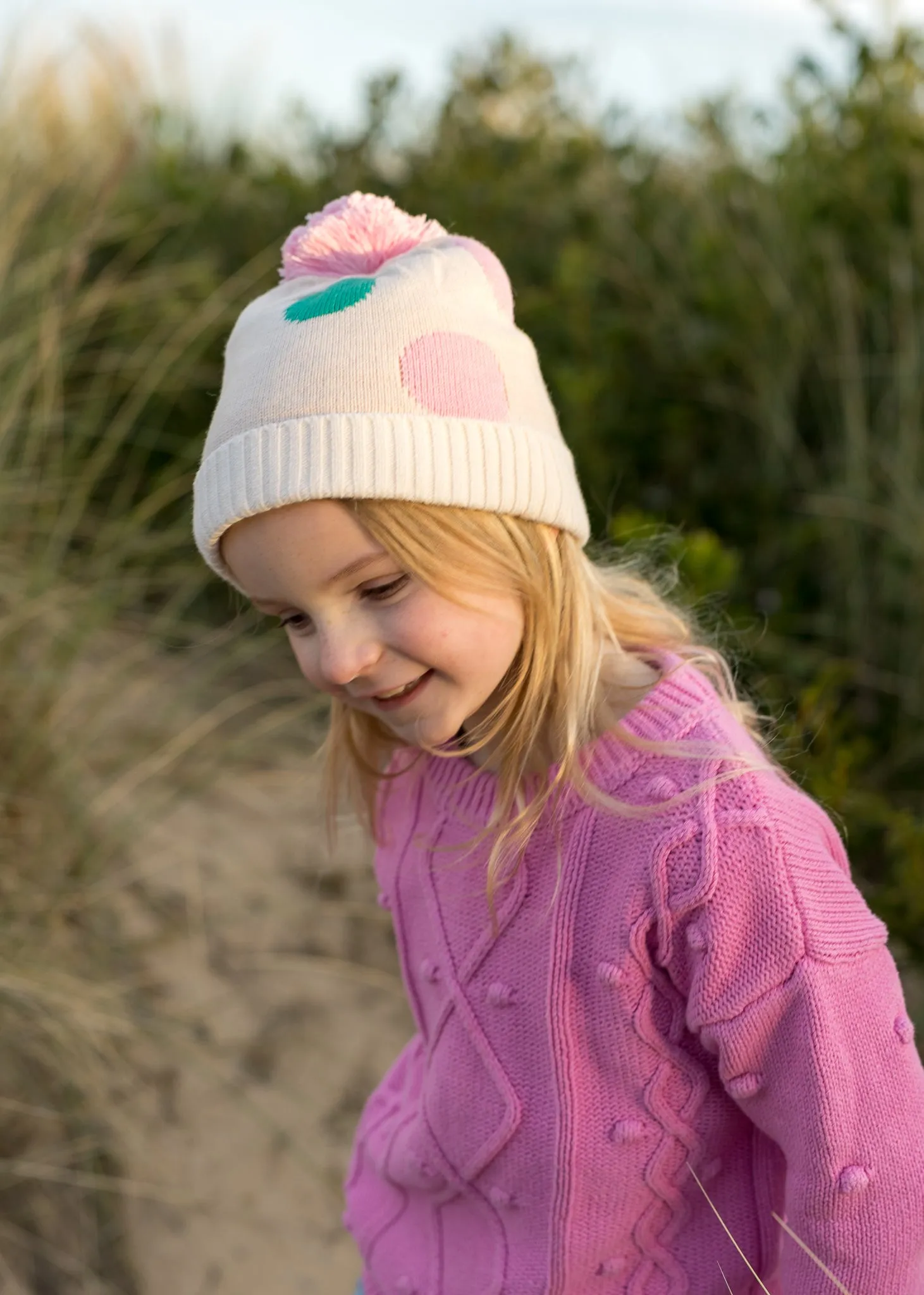 Acorn Spots Merino Beanie - Pink