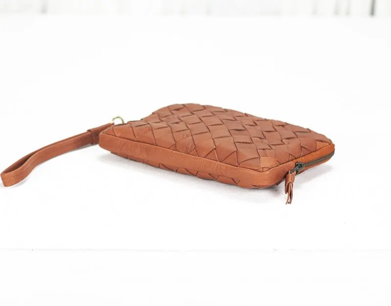 Antheia clutch wallet - Handwoven sienna brown leather