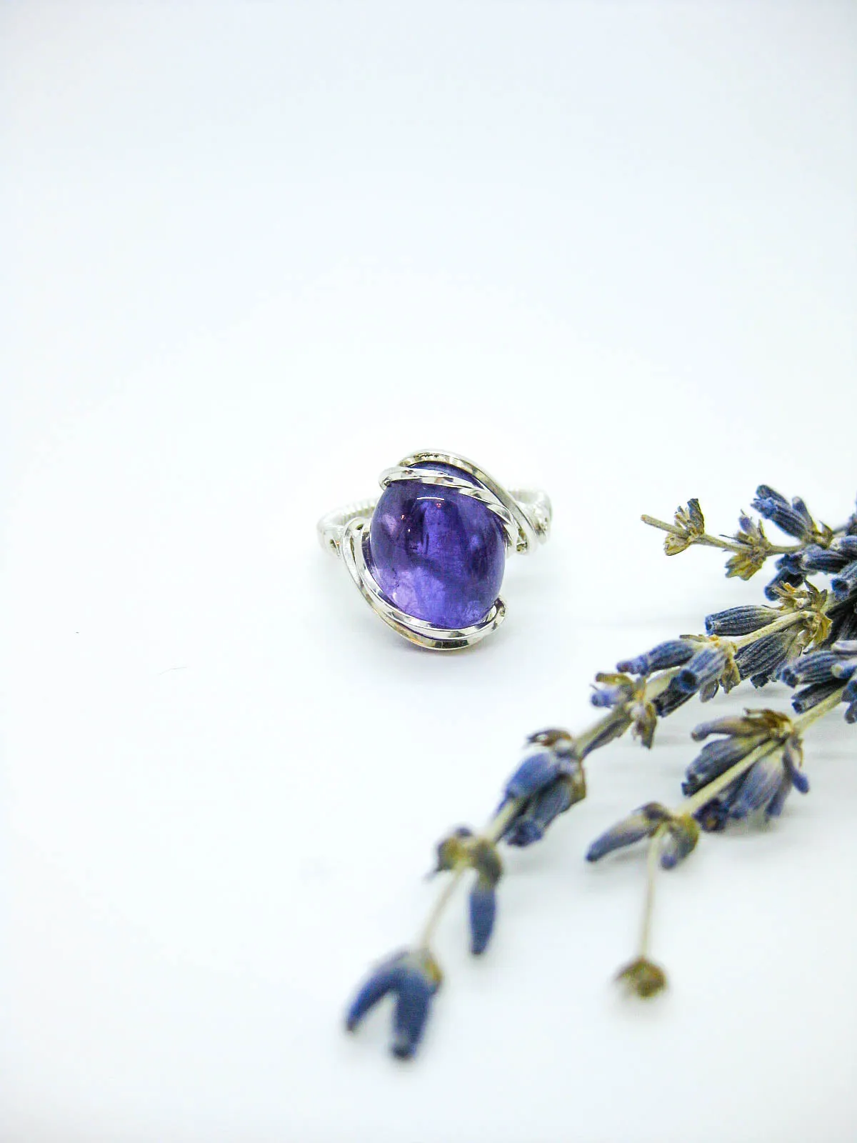 Azalea: Amethyst Ring R21oak