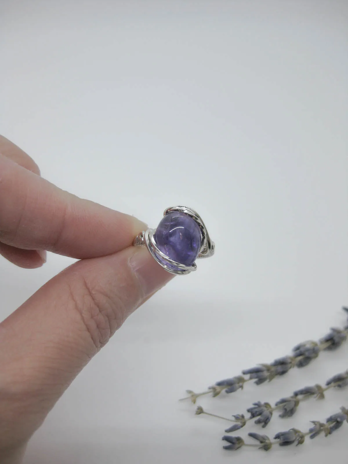 Azalea: Amethyst Ring R21oak