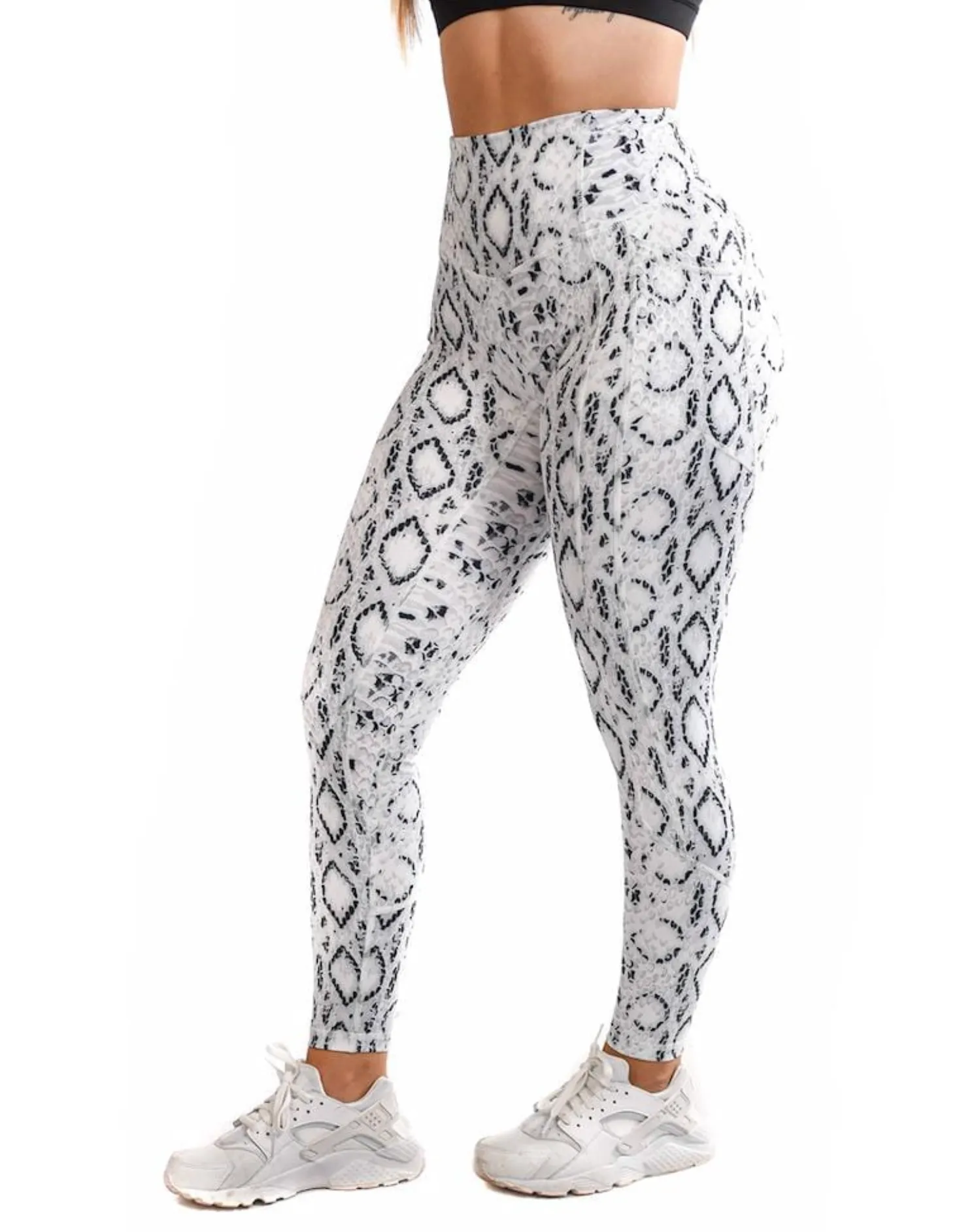 Effortless Heart Booty Leggings With Pockets - Prints