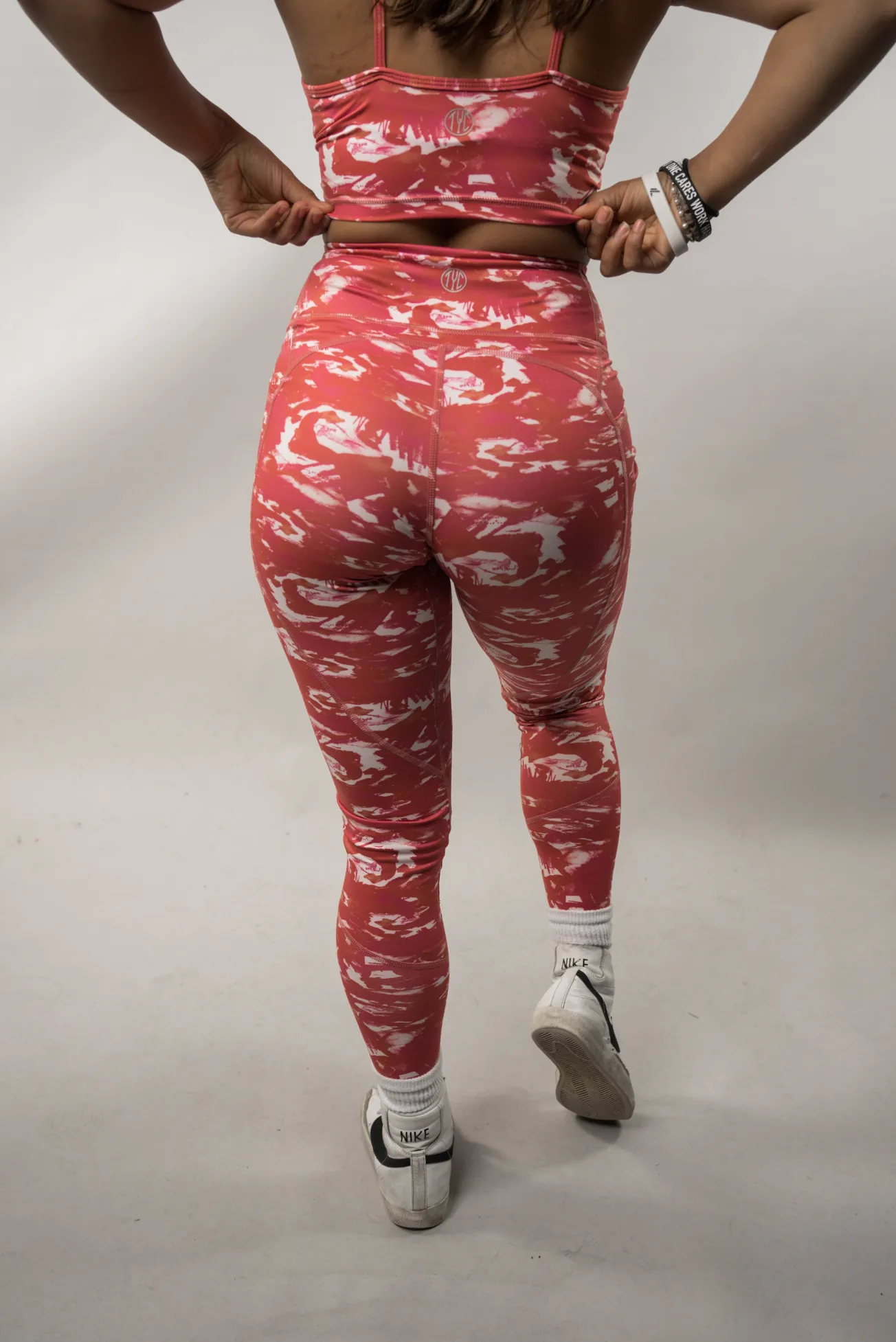 Effortless Heart Booty Leggings With Pockets - Prints