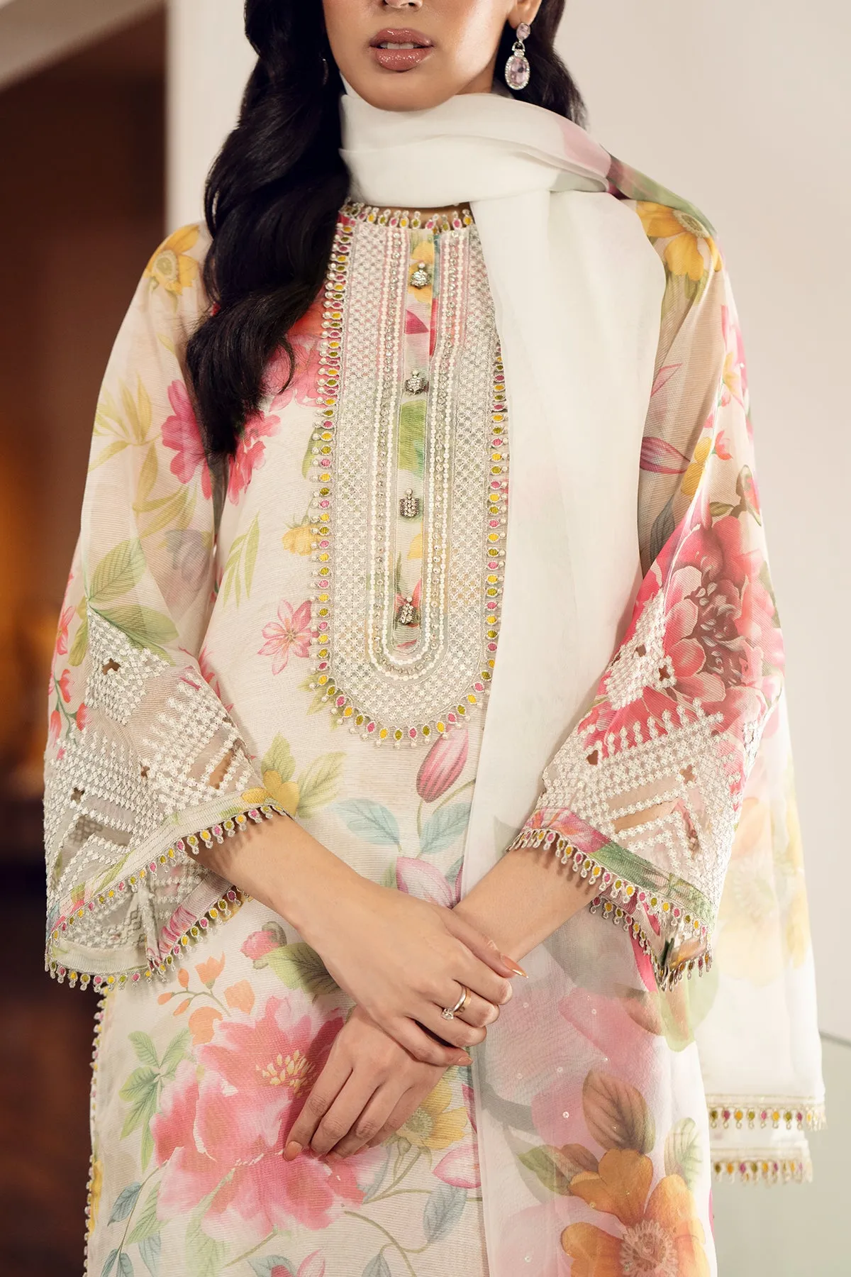 EMBROIDERED COTTON PATTI UF-510