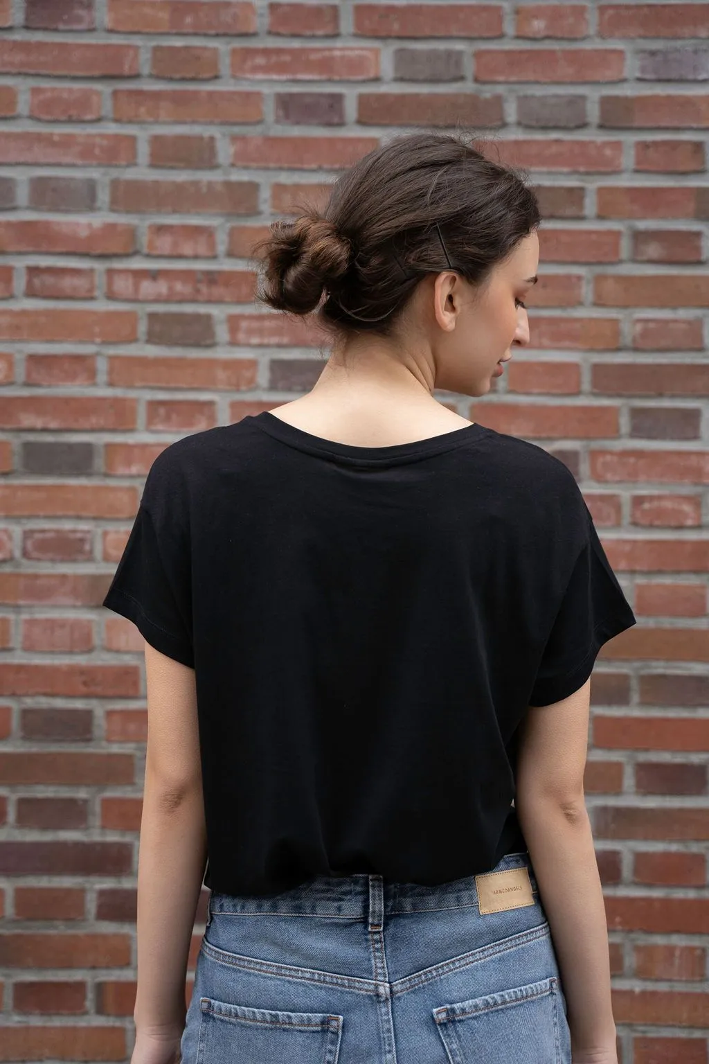 nelaa llama t-shirt black <br> by ARMEDANGELS