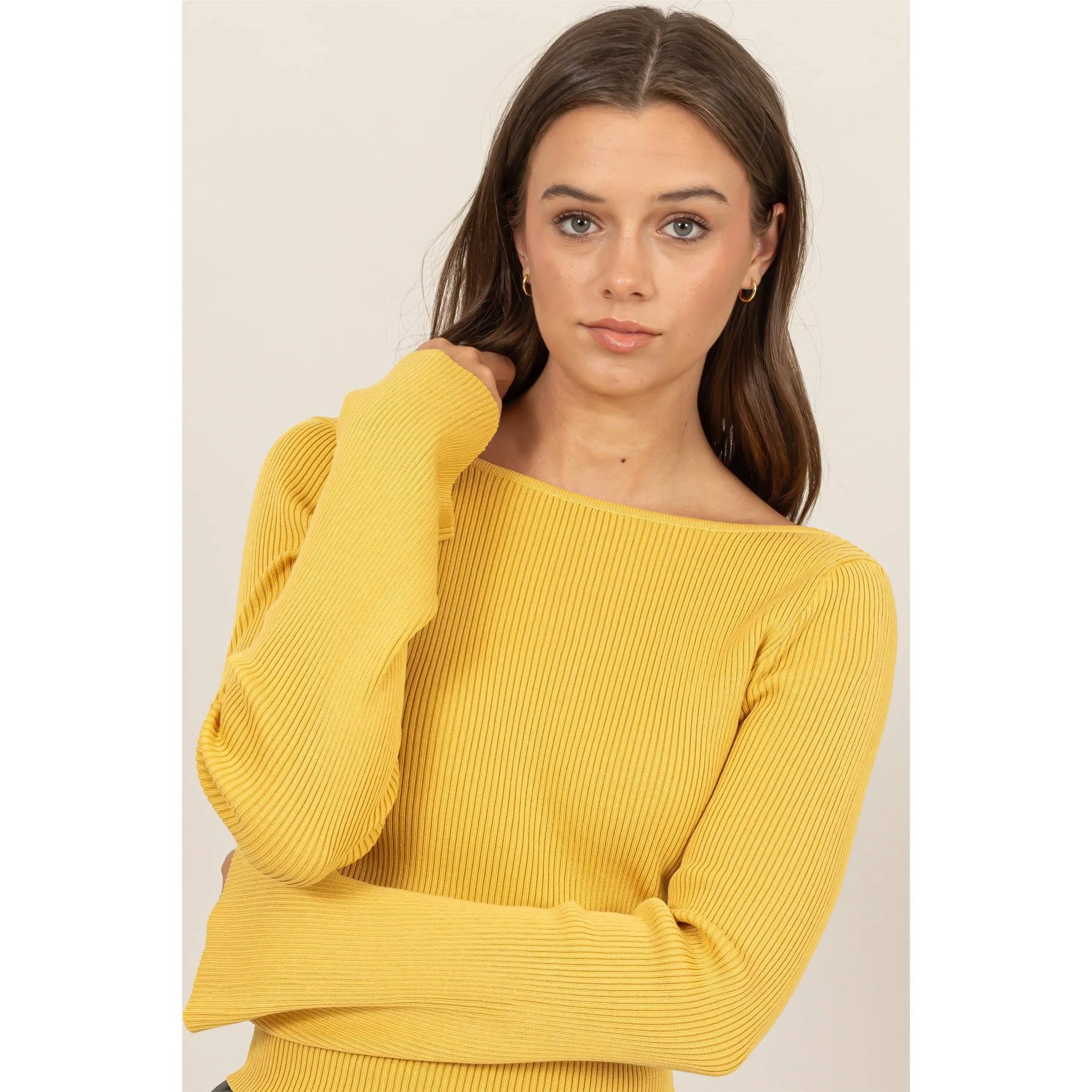 OPEN-BACK RIBBED KNIT TOP