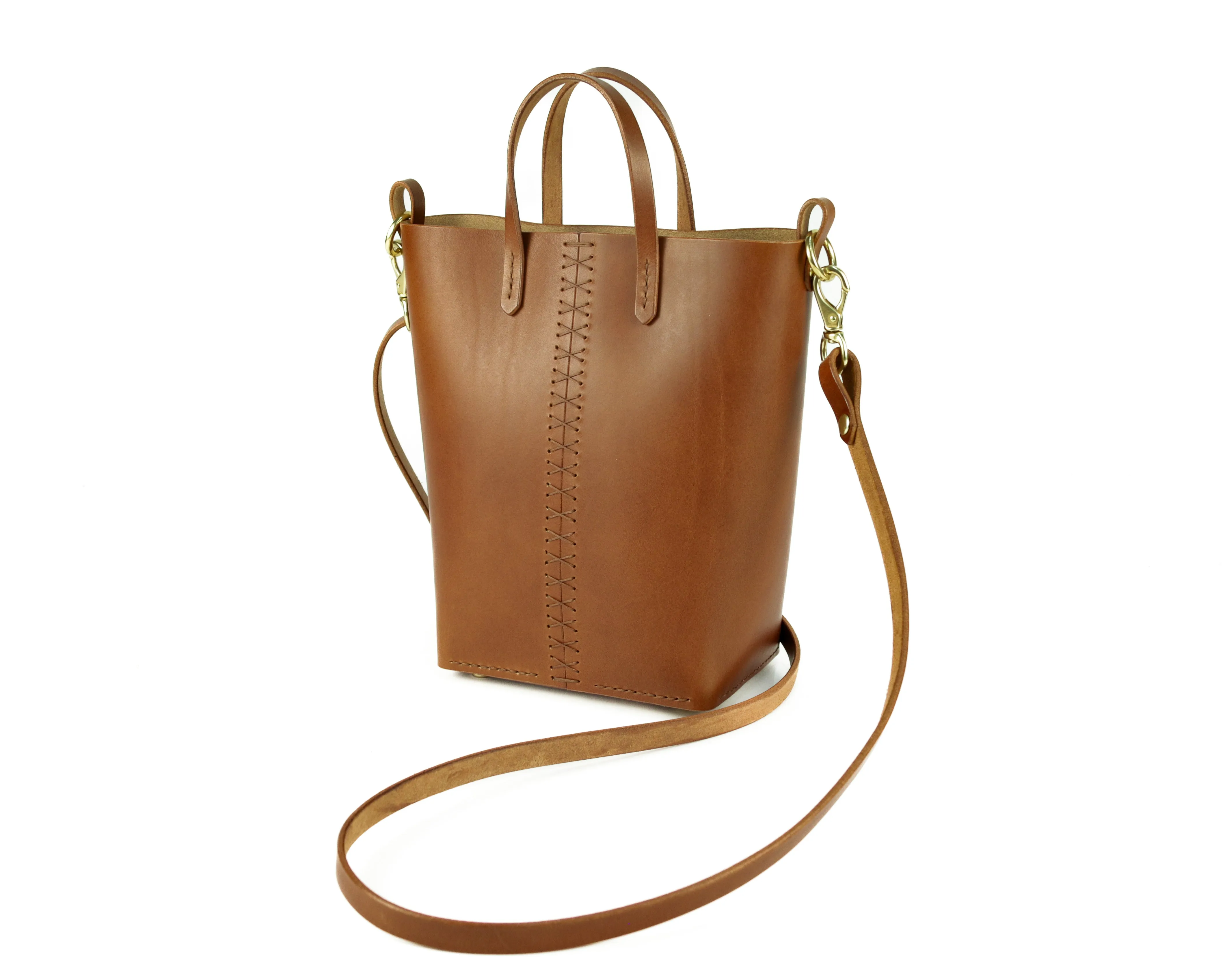 Palmetto Bucket Bag: Bordeaux