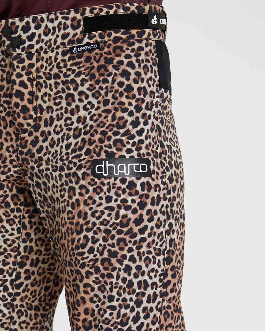 Womens Gravity Shorts | Leopard