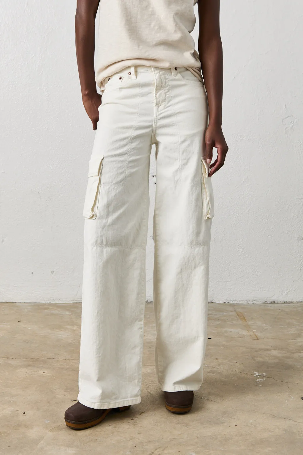 ZOEY CARGOS / WHITE